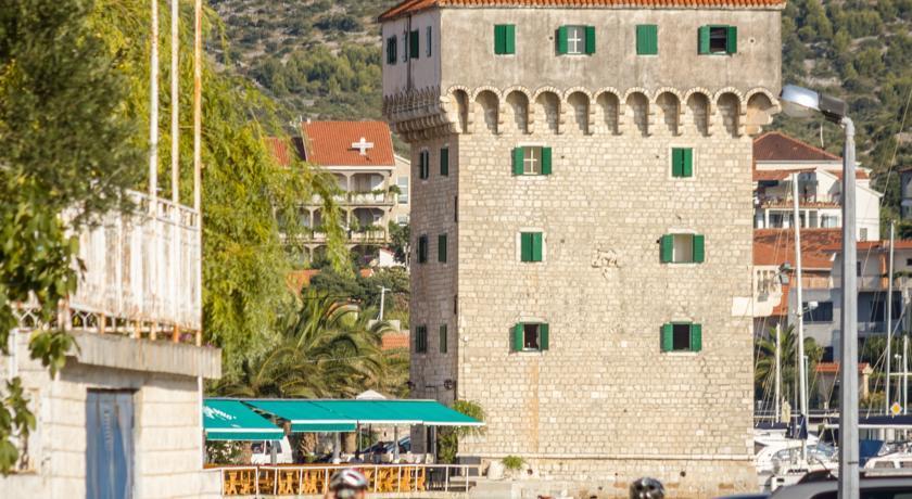 Apartments Iva I Marko Marina Exterior foto